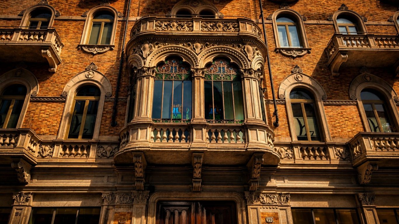 Fachada histórica de Turín fotografiada por NITSUGA